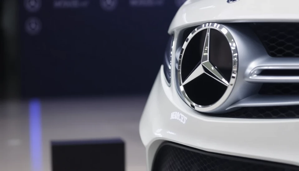 Mercedes-Benz Faces Job Cuts in China Amid Growing Local Competition