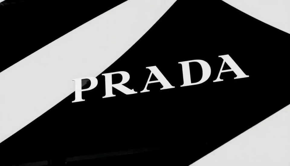 Prada's Strategic Moves: The Potential Acquisition of Versace